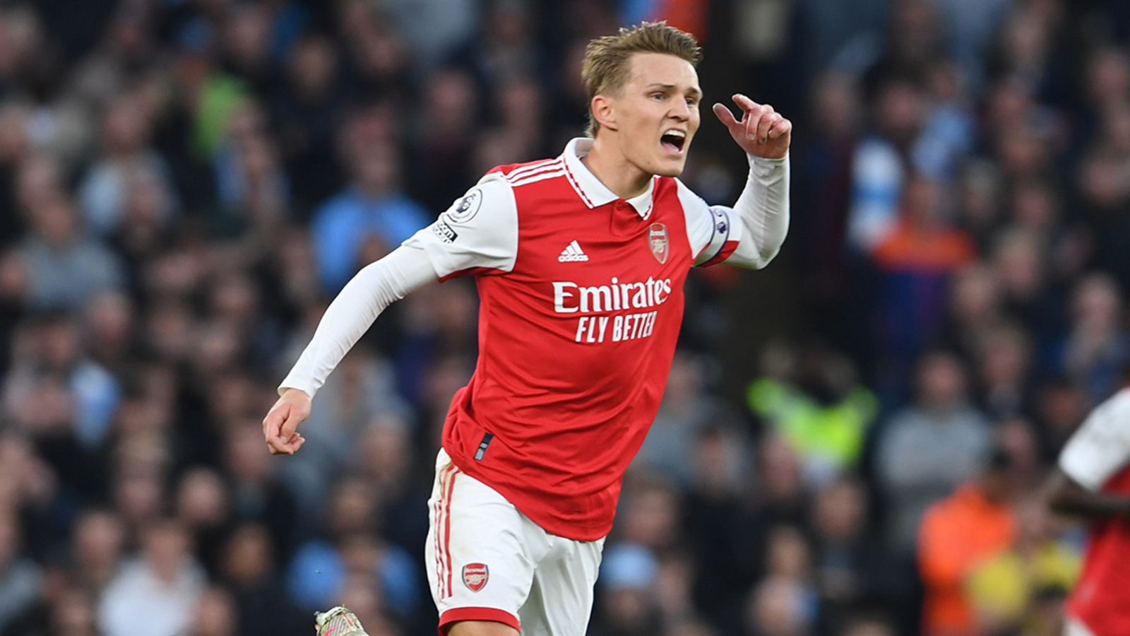 odegaard-sap-pha-ky-luc-cua-tien-boi-fabregas